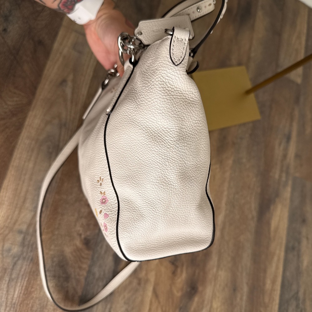 Coach Kelsey Satchel White Floral Embroidered Pebble Leather Bag F24599 - Picture 12 of 16